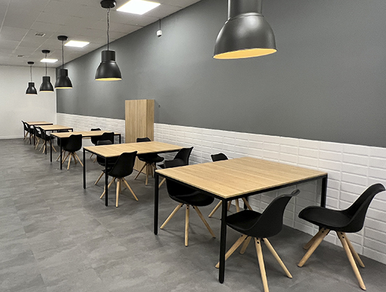 Proyecto interiorismo oficina Cembre