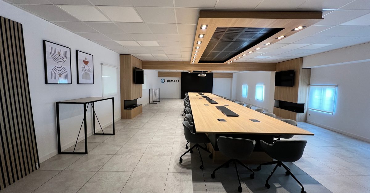 proyecto interiorismo oficina Cembre